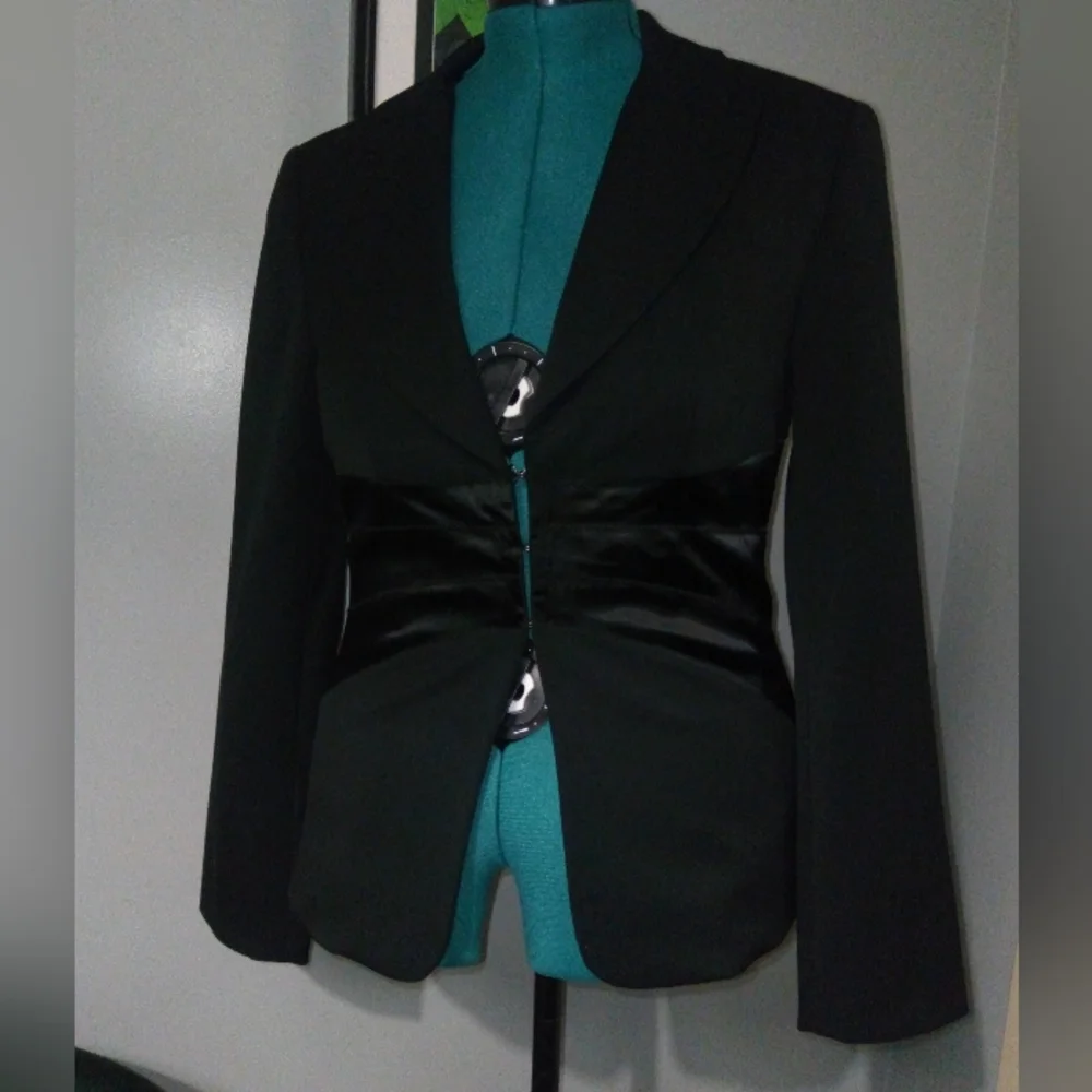 Spiegel Black Tuxedo Hourglass Blazer Sz 8 NWOT - Picture 16 of 16